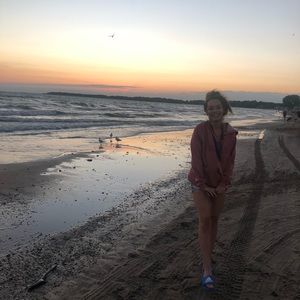 Meet your Posher, Donna